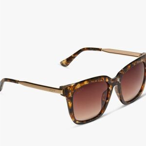 Diff Eyewear Hailey Sunglasses- Dunmor Tortoise Brown Gradient